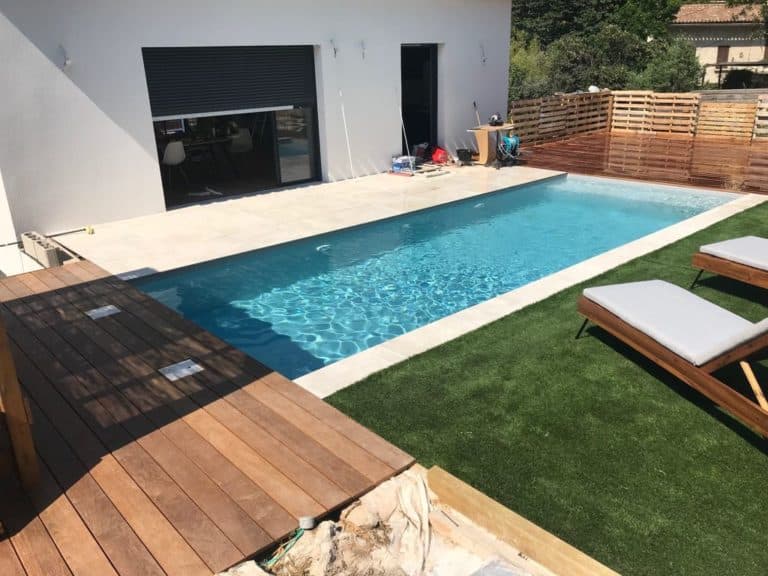 Piscine béton au coeur de Marseille