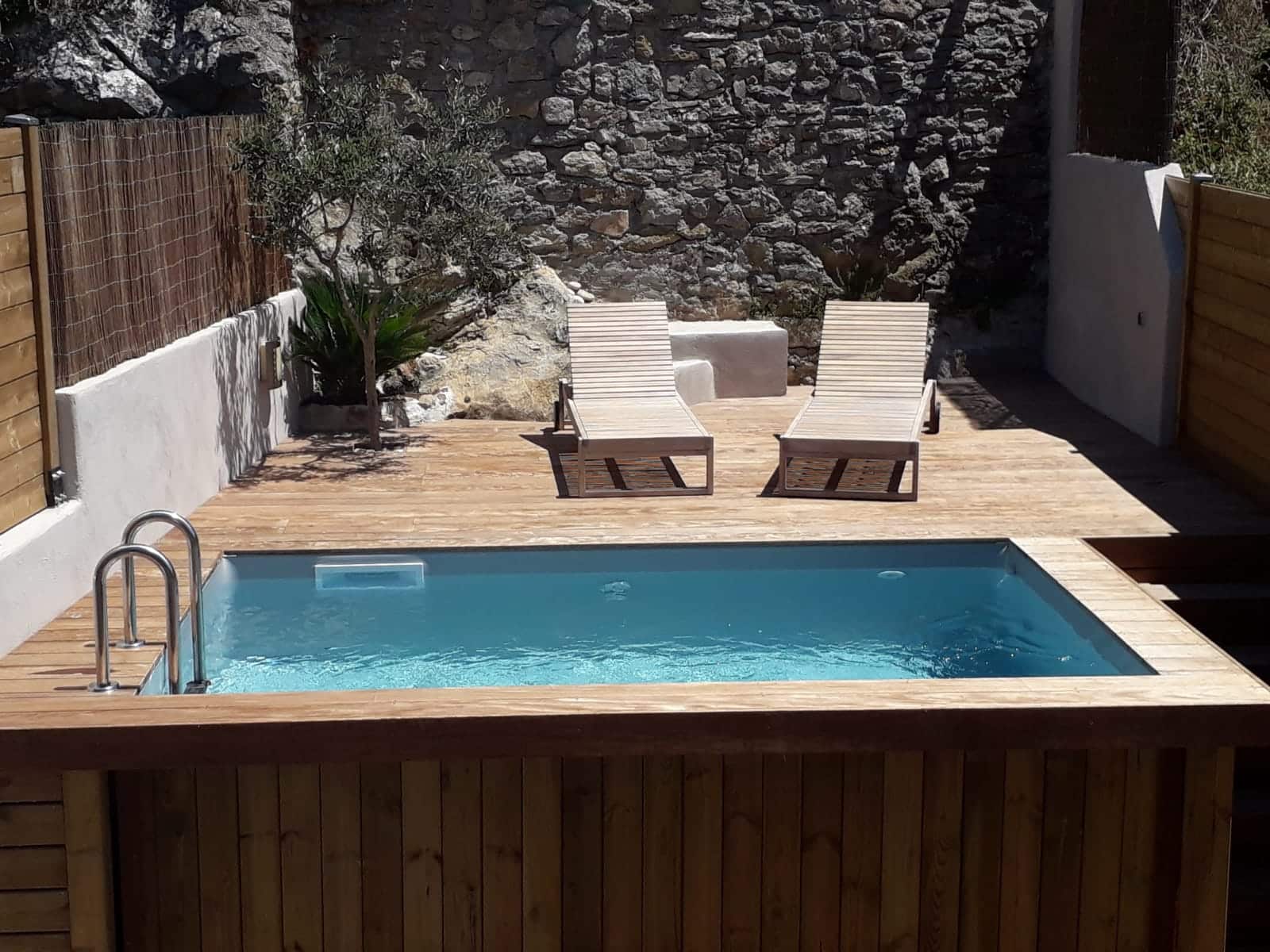 Quelle est la hauteur maximum d'une piscine hors sol ? - LaPiscineKit