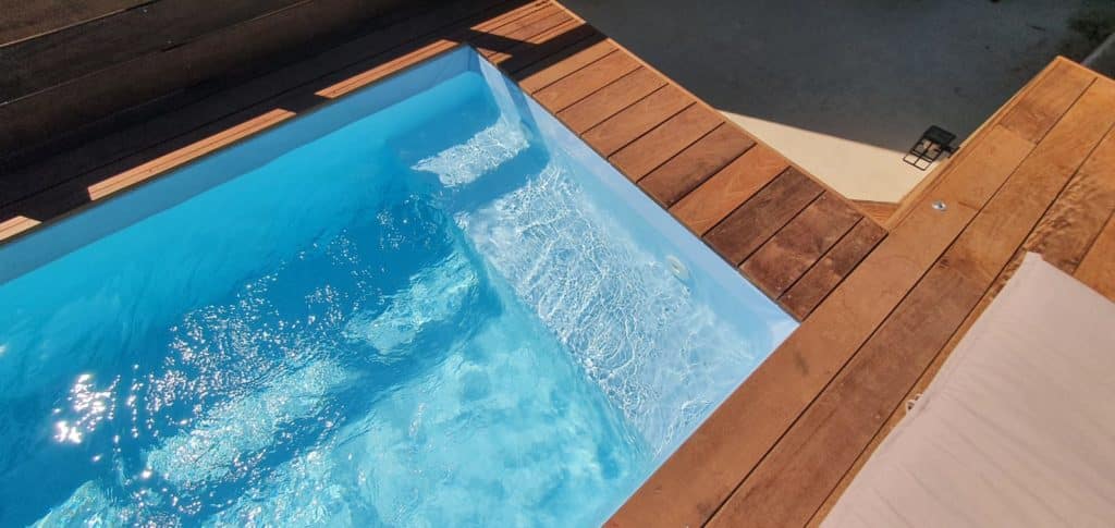 Piscine HS + garde corps