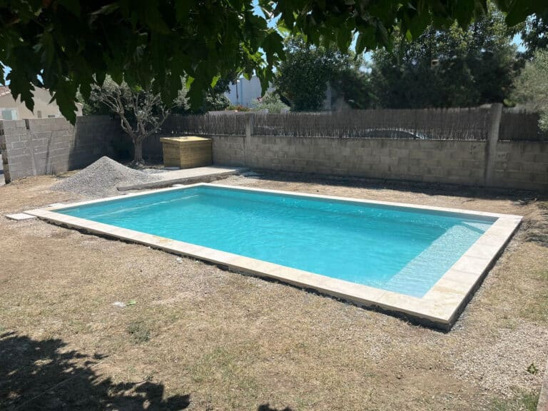 piscine saturne 700