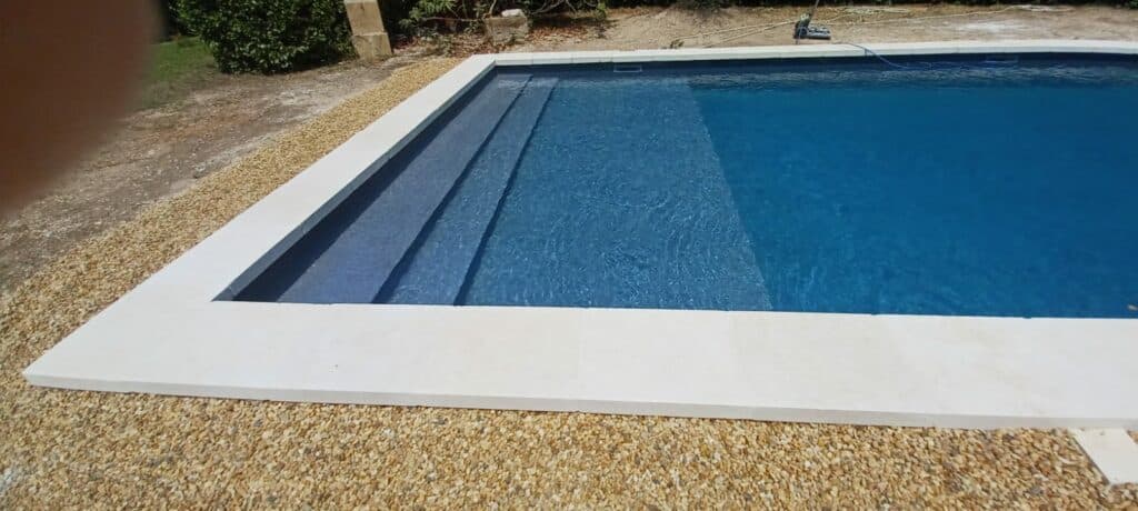 pvc armé sur piscine existante